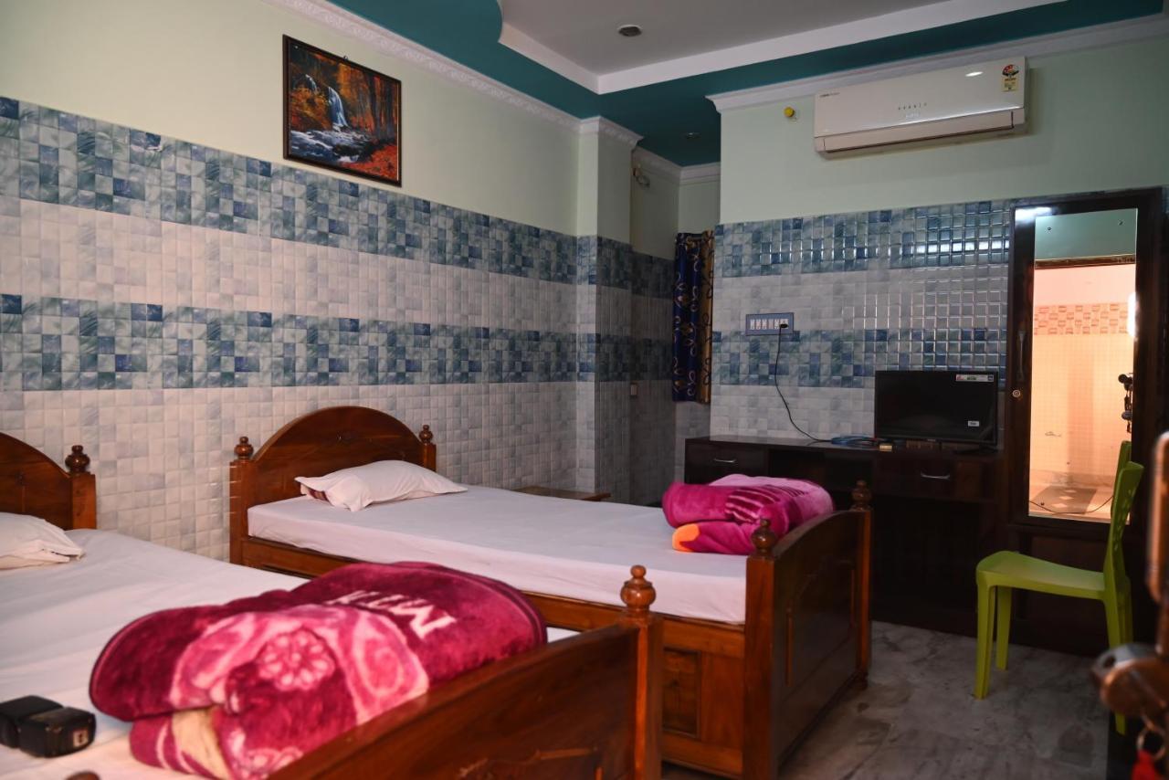 Hotel Rajmahal Bānkura Buitenkant foto
